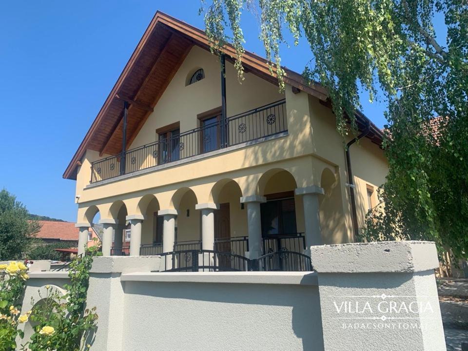 Villa Gracia バダチョニトマイ エクステリア 写真