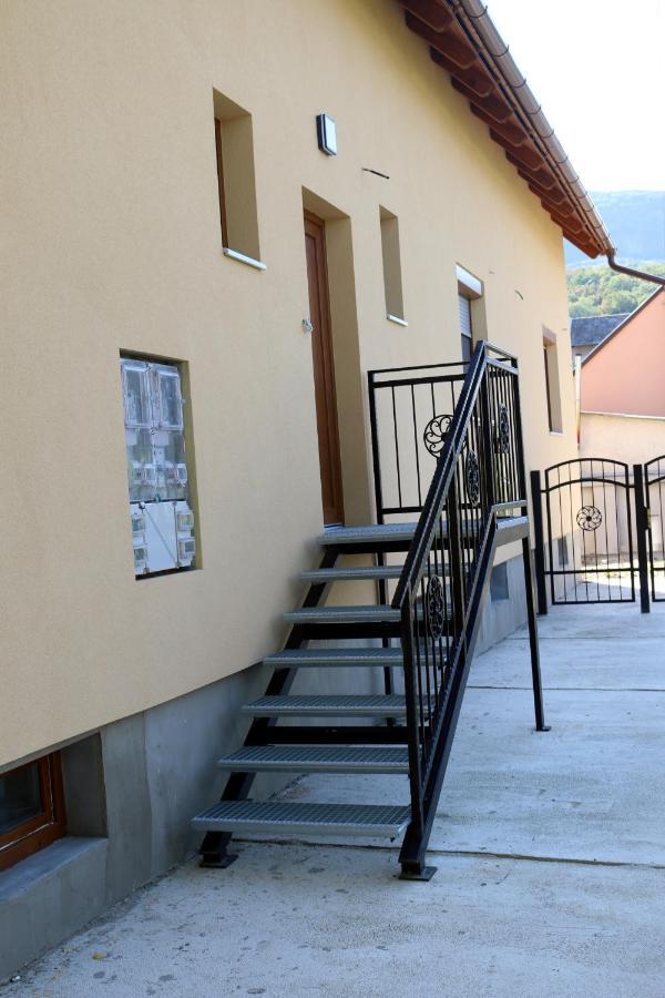 Villa Gracia バダチョニトマイ エクステリア 写真